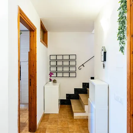Pug House By Interhome Ferienhaus Gazzelli